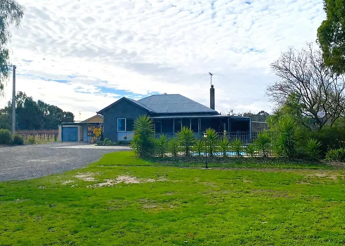 The Gabby\'S Holiday House